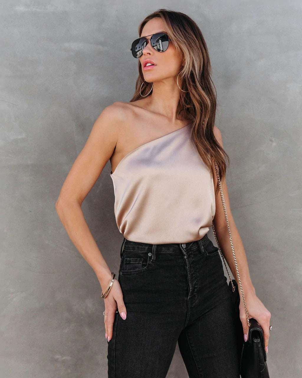 Tops & Blouses /