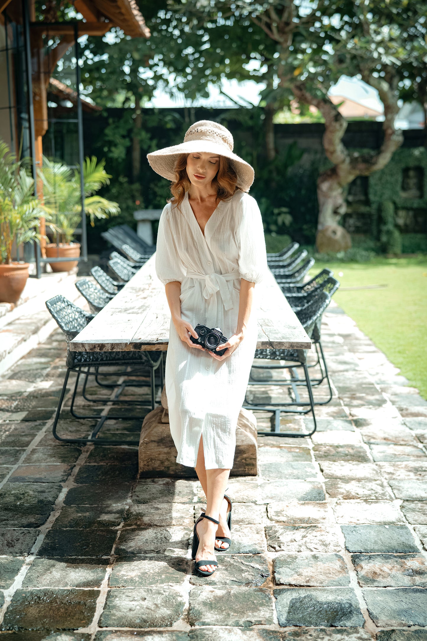 Vestido midi arrugado Meghan, en blanco roto